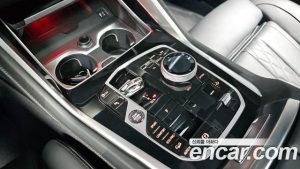 BMW X6 xDrive40i M Sport 2025 года из Южной Кореи