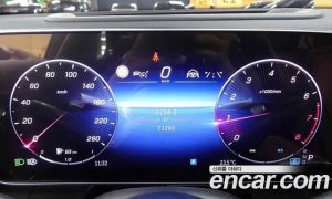 Mercedes-Benz GLC-Class GLC300 4MATIC AMG Line 2023 года из Южной Кореи