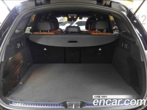 Mercedes-Benz GLC-Class GLC300 4MATIC AMG Line 2023 года из Южной Кореи