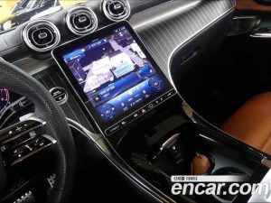 Mercedes-Benz GLC-Class GLC300 4MATIC AMG Line 2023 года из Южной Кореи