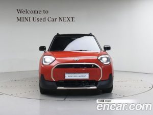 Mini Cooper SE Favoured 2025 года из Южной Кореи