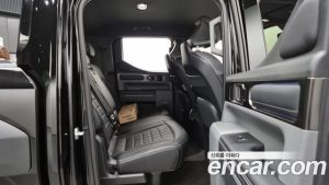 Kia Tasman 2.5T Бензин 4WD 2025 года из Южной Кореи