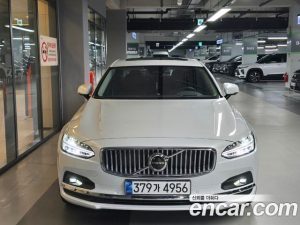 Volvo S90 B5 Ultra Bright 2025 года из Южной Кореи