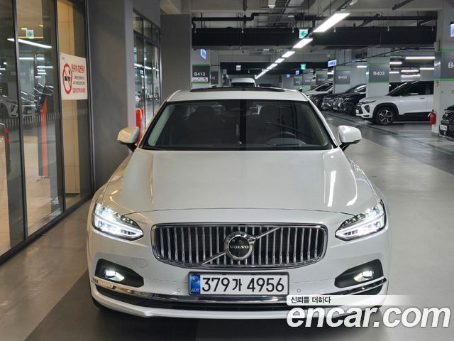 Volvo S90 B5 Ultra Bright 2025 года из Кореи