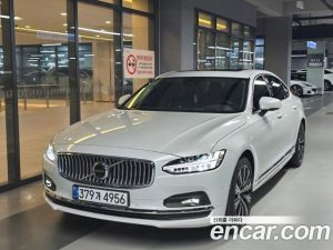 Volvo S90 B5 Ultra Bright 2025 года из Южной Кореи