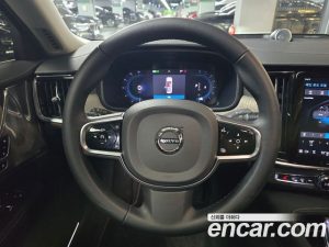 Volvo S90 B5 Ultra Bright 2025 года из Южной Кореи