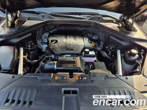Genesis GV80 2.5T Бензин 2WD 2024 года из Южной Кореи