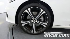 Mercedes-Benz C-Class C300 4MATIC Avantgarde 2023 года из Южной Кореи