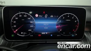 Mercedes-Benz C-Class C300 4MATIC Avantgarde 2023 года из Южной Кореи