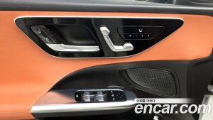 Mercedes-Benz C-Class C300 4MATIC Avantgarde 2023 года из Южной Кореи
