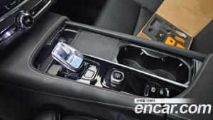 Volvo S90 B6 AWD Ultra Bright 2025 года из Южной Кореи