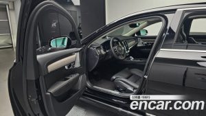 Volvo S90 B6 AWD Ultra Bright 2025 года из Южной Кореи