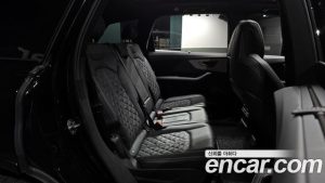 Audi Q7 55 TFSI 4WD Premium 2023 года из Южной Кореи
