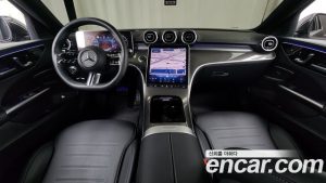 Mercedes-Benz C-Class C300 4MATIC AMG Line 2024 года из Южной Кореи