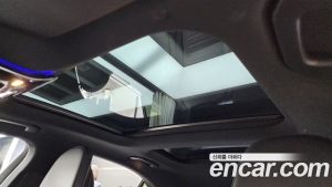 Mercedes-Benz C-Class C300 4MATIC AMG Line 2024 года из Южной Кореи