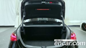 Mercedes-Benz C-Class C300 4MATIC AMG Line 2024 года из Южной Кореи