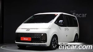 Hyundai Staria L3.5 Lounge 9-Seater 2025 года из Южной Кореи