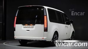 Hyundai Staria L3.5 Lounge 9-Seater 2025 года из Южной Кореи