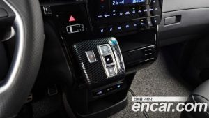 Hyundai Staria L3.5 Lounge 9-Seater 2025 года из Южной Кореи