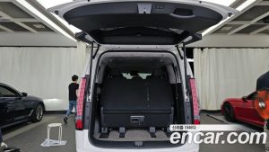 Hyundai Staria L3.5 Lounge 9-Seater 2025 года из Южной Кореи