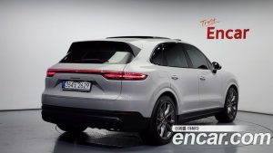Porsche Cayenne 3.0 2023 года из Южной Кореи