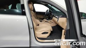 Porsche Cayenne 3.0 2023 года из Южной Кореи
