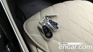 Mercedes-Benz S-Class S400 d 4MATIC 2023 года из Южной Кореи