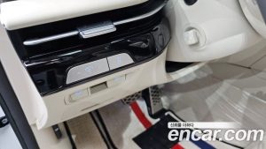 Genesis G80 Бензин 2.5 Turbo AWD 2025 года из Южной Кореи