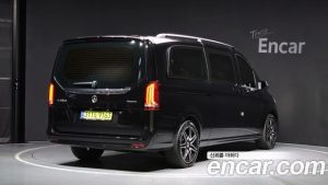 Mercedes-Benz V-Class V300 CDI 2023 года из Южной Кореи