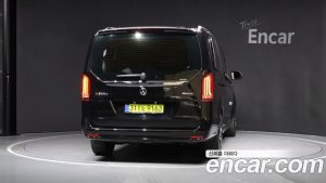 Mercedes-Benz V-Class V300 CDI 2023 года из Южной Кореи