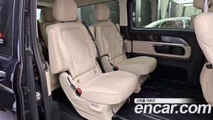 Mercedes-Benz V-Class V300 CDI 2023 года из Южной Кореи
