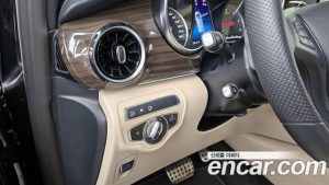 Mercedes-Benz V-Class V300 CDI 2023 года из Южной Кореи
