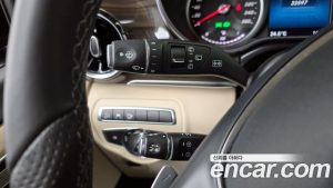 Mercedes-Benz V-Class V300 CDI 2023 года из Южной Кореи