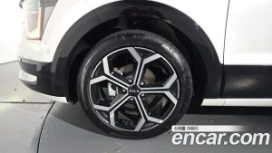 Kia Niro Signature 2024 года из Южной Кореи