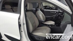 Kia Niro Signature 2024 года из Южной Кореи