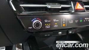 Kia Niro Signature 2024 года из Южной Кореи