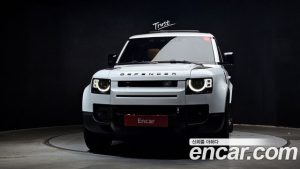 Land Rover Defender 110 D300 HSE 2023 года из Южной Кореи