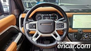 Land Rover Defender 110 D300 HSE 2023 года из Южной Кореи