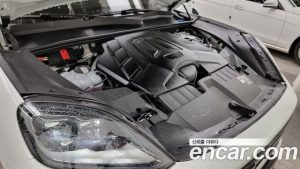 Porsche Cayenne 3.0 2025 года из Южной Кореи