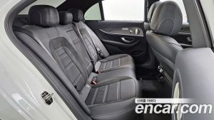 Mercedes-Benz E-Class E53 AMG 4MATIC+ 2023 года из Южной Кореи