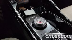 Kia Sorento HEV 1.6 2WD 2024 года из Южной Кореи