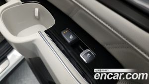 Kia Sorento HEV 1.6 2WD 2024 года из Южной Кореи