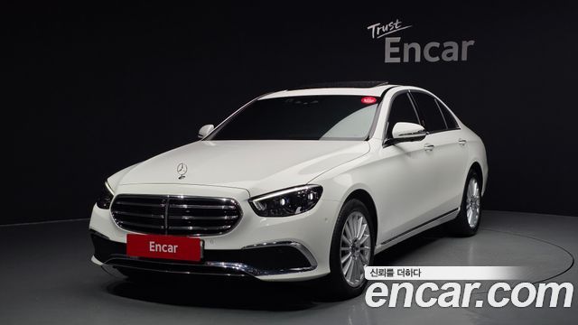 Mercedes-Benz E-Class E220d 4MATIC Exclusive 2023 года из Кореи