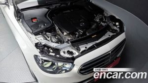 Mercedes-Benz E-Class E220d 4MATIC Exclusive 2023 года из Южной Кореи