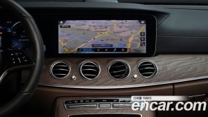 Mercedes-Benz E-Class E220d 4MATIC Exclusive 2023 года из Южной Кореи
