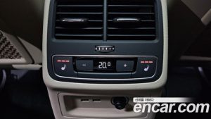 Audi A5 40 TFSI 4WD Premium Sportback 2024 года из Южной Кореи