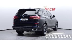 BMW X5 xDrive 40i M Sport 2023 года из Южной Кореи