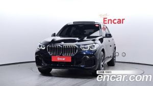 BMW X5 xDrive 40i M Sport 2023 года из Южной Кореи