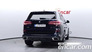 BMW X5 xDrive 40i M Sport 2023 года из Южной Кореи