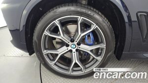 BMW X5 xDrive 40i M Sport 2023 года из Южной Кореи